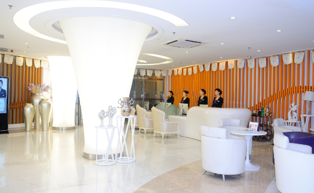 深圳美萊郭杰隆胸口碑如何？醫(yī)生簡(jiǎn)介|案例果詳情