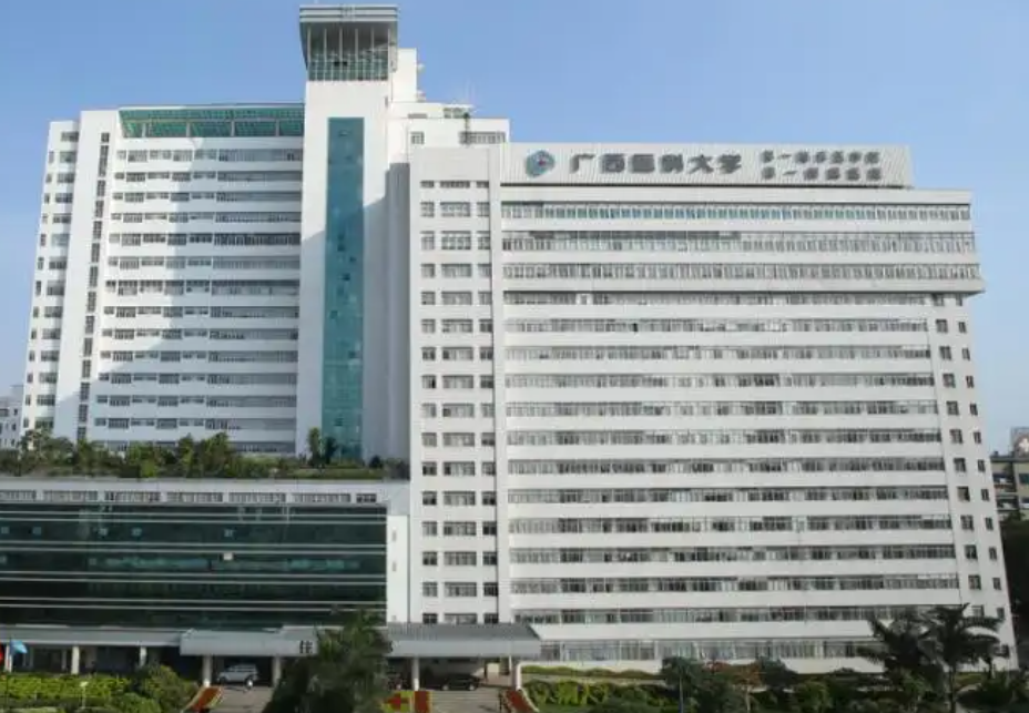 廣西醫(yī)科大學(xué)第一附屬醫(yī)院整形美容外科祛眼袋技術(shù)成熟嗎？好選擇讓你一鍵變美！