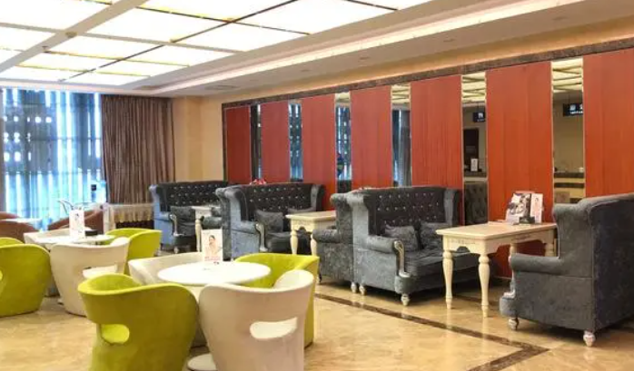 上海知音整形雙眼皮醫(yī)生哪個好？張賓醫(yī)生信息，術(shù)后口碑點(diǎn)平