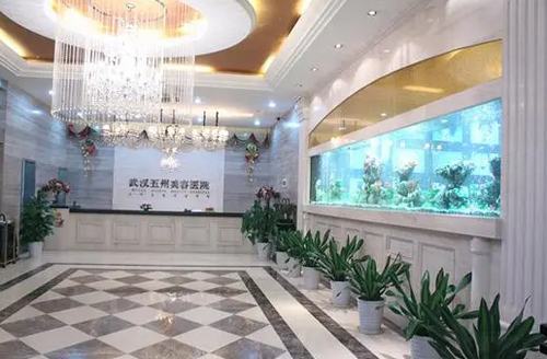 武漢五洲整形美容醫(yī)院腿部吸脂案例分享，實力醫(yī)院信息公開