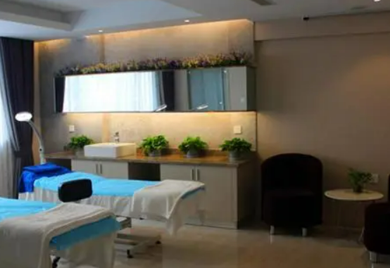 杭州秀華醫(yī)療美容診所口碑好嗎？醫(yī)院地址|醫(yī)生信息|雙眼皮案例