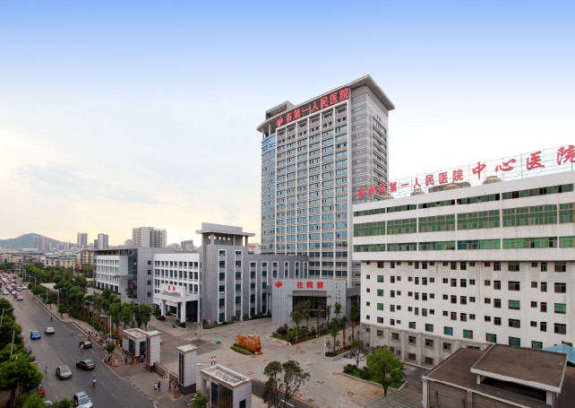 郴州市第一人民醫(yī)院口腔科牙齒矯正案例分享，內(nèi)附相關(guān)整形問答