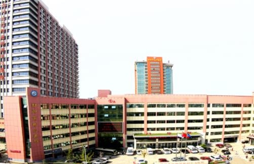 鄭州大學(xué)附屬鄭州中心醫(yī)院整形科隆鼻案例分享，實(shí)力醫(yī)院推薦