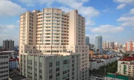 成都八大處醫(yī)院整形科隆鼻案例分享，內(nèi)附實(shí)力醫(yī)院信息