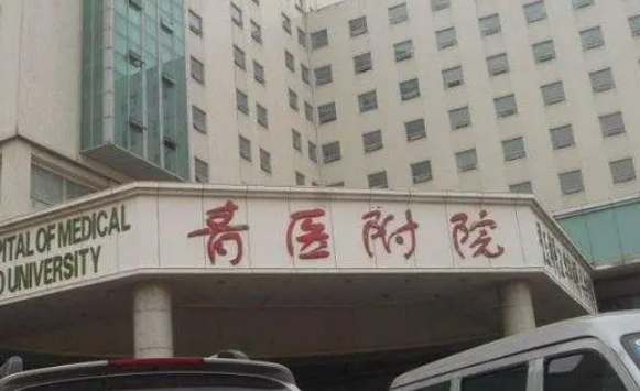 青島青醫(yī)附屬醫(yī)院整形科可靠嗎？甄選口碑醫(yī)生&隆鼻手術(shù)案例詳情