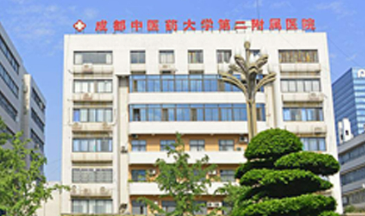 成醫(yī)附二院醫(yī)療美容科做胸部怎么樣？隆胸圖片效果|手術(shù)費用對比