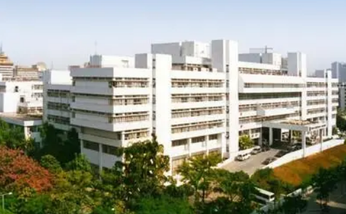 汕頭大學(xué)醫(yī)學(xué)院第一附屬醫(yī)院整形科隆胸效果如何？術(shù)后反饋查閱