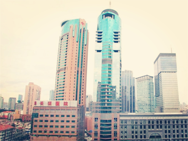 上海長征醫(yī)院整形科隆胸多少錢？術(shù)后案例反饋參考