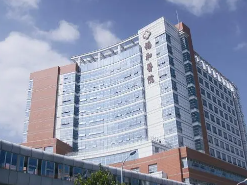 福建協(xié)和醫(yī)院激光美容科，隆鼻真人案例推薦