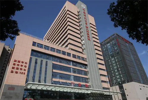 河南科大二附院整形外科整形手術(shù)案例分享 |下頜角手術(shù)有風(fēng)險(xiǎn)嗎？