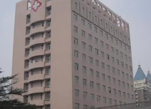 南通大學(xué)附屬醫(yī)院醫(yī)學(xué)美容科隆胸價(jià)格表參考_2023整形術(shù)后果反饋