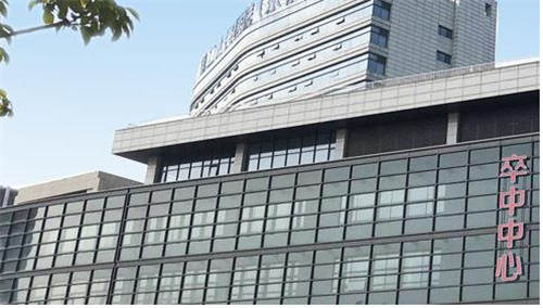 無錫中西醫(yī)結(jié)合醫(yī)院整形科隆胸價格參考醫(yī)生簡介|隆胸案例