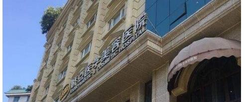 成都嬌點醫(yī)美醫(yī)院假體隆胸怎么樣？案例分享，醫(yī)院實力介紹！