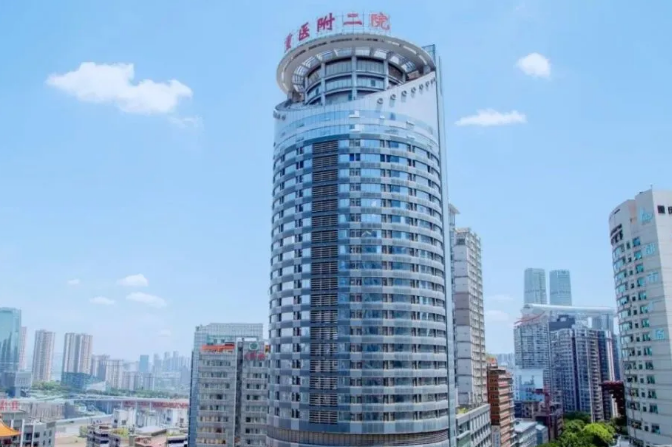 重慶醫(yī)科大學(xué)附屬第二醫(yī)院口腔科牙齒種植好嗎？恢復(fù)過程分享