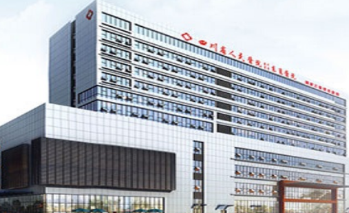 成都東籬醫(yī)院美容科假體隆胸怎么樣？案例分享及科室介紹