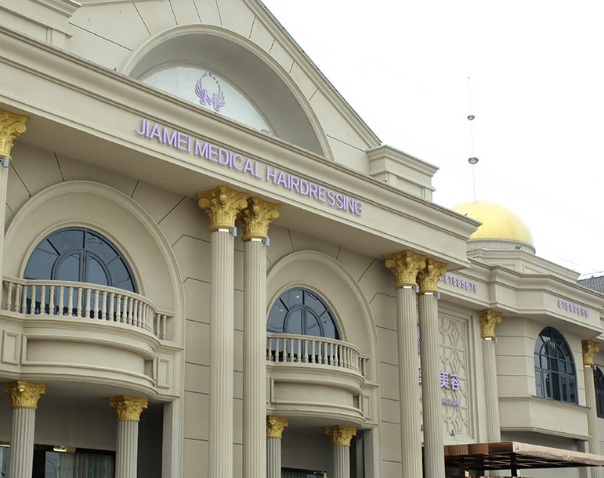 南通佳美醫(yī)療美容醫(yī)院分享_隆胸手術(shù)前后對比照，手術(shù)價格費(fèi)用