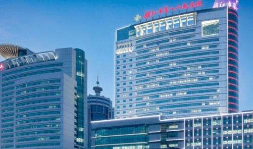 鎮(zhèn)江市第一醫(yī)院燒傷整形科吸脂怎么樣？腹部吸脂費(fèi)用價(jià)格2023＋案例