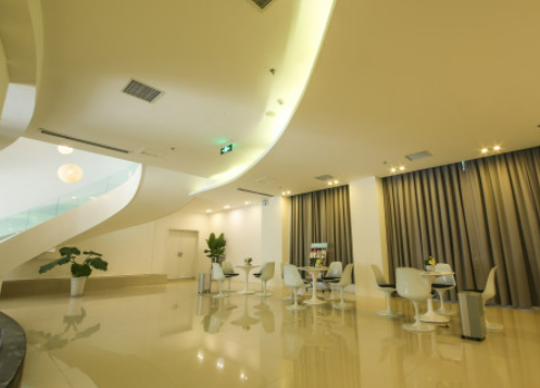 成都濟(jì)慈德美醫(yī)療美容醫(yī)院在哪里，附加真人術(shù)后半年案例