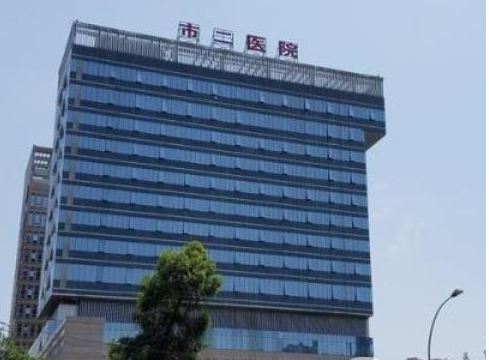 成都市二醫(yī)院整容科，假體隆鼻術(shù)后對(duì)比案例