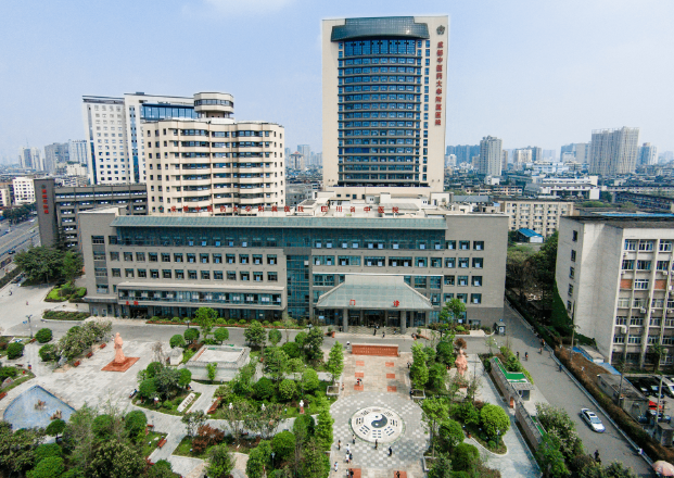 成都中醫(yī)藥大學(xué)附屬醫(yī)院醫(yī)學(xué)美容科隆胸效果如何？真實(shí)案例圖分享，快來(lái)看看