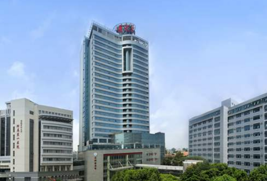 福建醫(yī)科大學(xué)附屬第一醫(yī)院整形外科口碑如何？吸脂手術(shù)案例圖片價(jià)目表