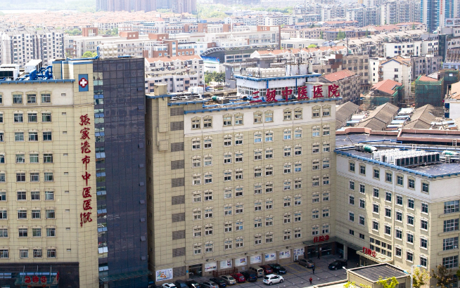 張家港市中醫(yī)院整形科花多少時(shí)間？隆胸術(shù)后詳細(xì)恢復(fù)過(guò)程分享