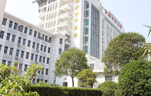 淮安市中醫(yī)院醫(yī)學(xué)美容科怎么樣，雙眼皮案例分享