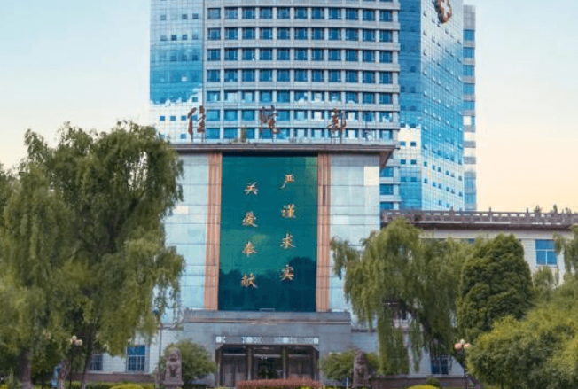 西寧人民醫(yī)院整形美容科值得認(rèn)可嗎？收費(fèi)貴嗎？案例