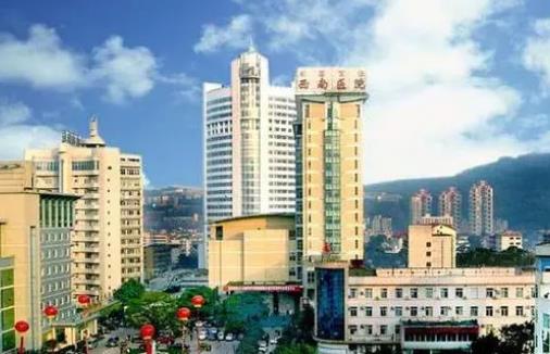 重慶西南醫(yī)院整形美容外科脂肪面填價(jià)格參考，醫(yī)生簡介+案例