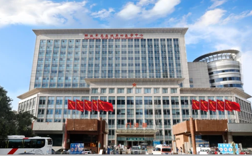 解放軍總醫(yī)院第四醫(yī)學(xué)整形科，預(yù)約醫(yī)生改變胸型