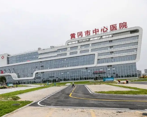 黃岡市中心醫(yī)院整形科，手術隆鼻效果