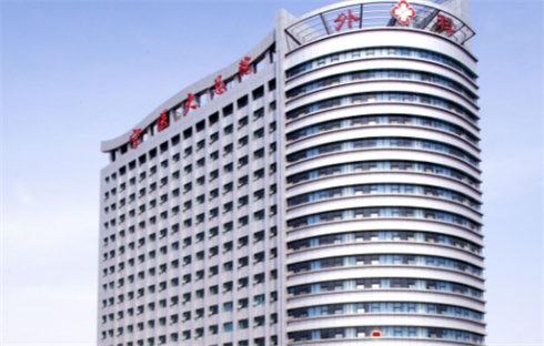 寧夏醫(yī)科大學(xué)總醫(yī)院整形美容科技術(shù)怎么樣？自體脂肪隆胸案例，價格2023