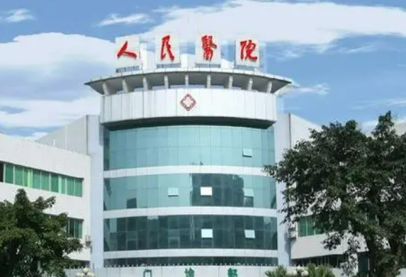 豐都縣人民醫(yī)院整形科靠譜嗎？隆胸案例資料分析