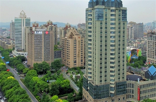 杭州市第三人民醫(yī)院皮膚激光美容中心怎么樣？隆鼻做的技術(shù)如何？附上價格