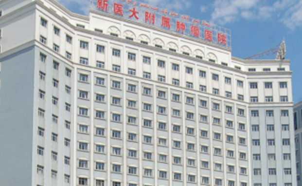 新疆醫(yī)科大學(xué)第一附屬醫(yī)院整形美容科怎么樣？胸小隆胸就選他！