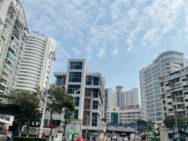 廈門隆胸醫(yī)院哪家比較好？上榜5家人氣口碑醫(yī)院綜合實(shí)力來襲