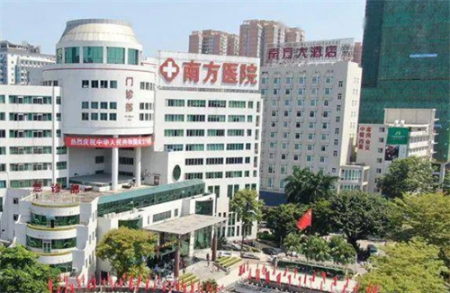 南方醫(yī)院整形科隆鼻案例？醫(yī)生技術(shù)超群