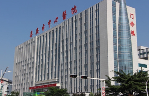 泰安市中心醫(yī)院整形科哪個醫(yī)生做雙眼皮好呢，有哪些醫(yī)生呢