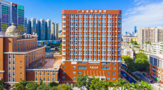 南方醫(yī)科大學第三附屬醫(yī)院整形科醫(yī)生名單，郭鎮(zhèn)合、顏玲等人氣出圈