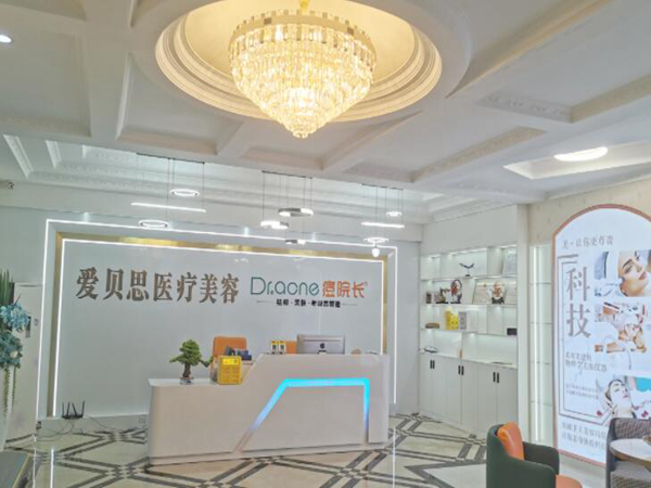 南昌市隆鼻多少錢？推薦5家正規(guī)醫(yī)院來(lái)啦！