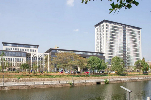 臨安區(qū)中醫(yī)院整形科硅膠隆鼻技術(shù)如何？效果展示+醫(yī)院評(píng)價(jià)