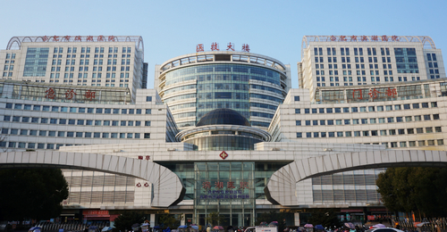 合肥市濱湖醫(yī)院口腔科簡(jiǎn)介全新上線，還有種植牙價(jià)目表參考哦