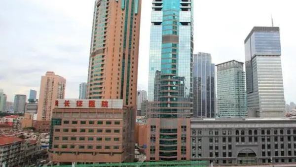 上海長征醫(yī)院口腔科有讓人安心的專家，內(nèi)有患者評價+醫(yī)生介紹