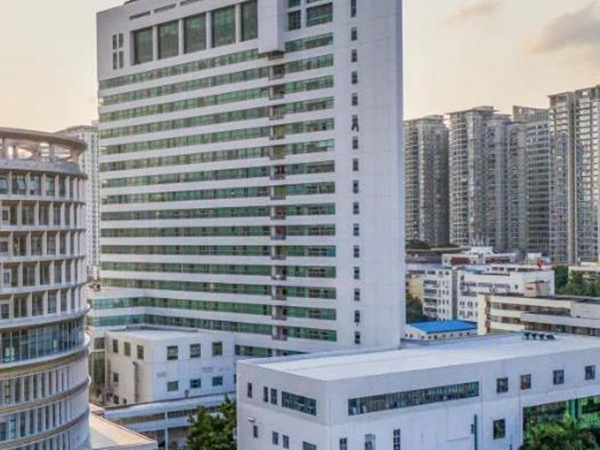 深圳市南山區(qū)人民醫(yī)院整形科怎么樣？科室信息\隆鼻案例分享