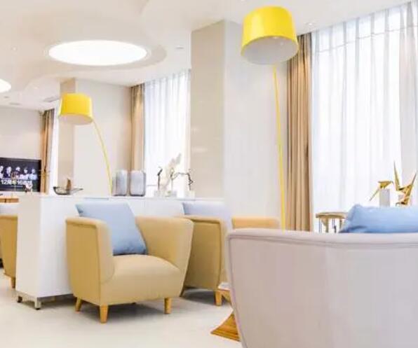 大連艾加艾醫(yī)療美容醫(yī)院隆胸怎么樣？收藏隆胸案例效果來了