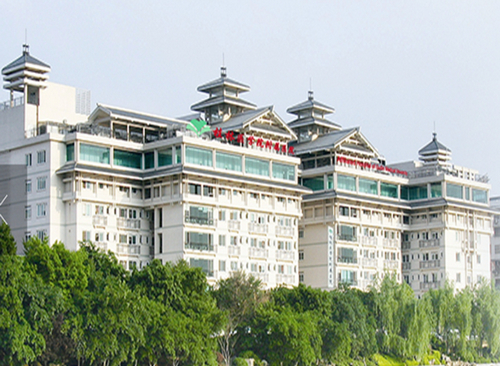 桂林醫(yī)學(xué)院附屬醫(yī)院整形美容科雙眼皮技術(shù)好不好？醫(yī)生信息與2024價(jià)格表