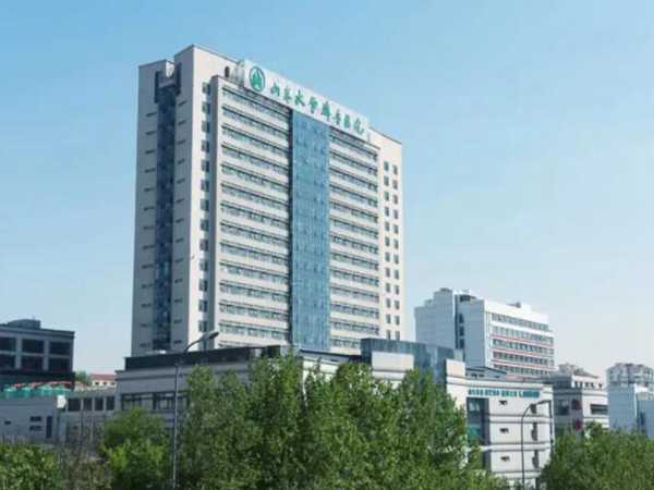 齊魯醫(yī)院德州醫(yī)院隆胸多少錢？分享隆胸恢復(fù)過程，專家資歷附上